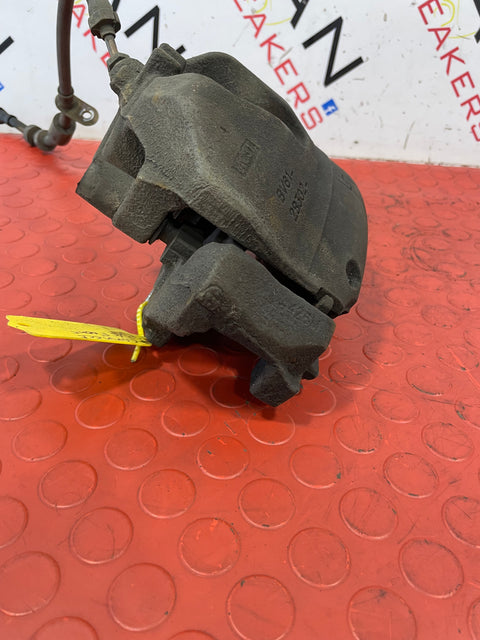 Ford Transit Connect FRONT LEFT BRAKE CALIPER 2014 P/N BV612B302