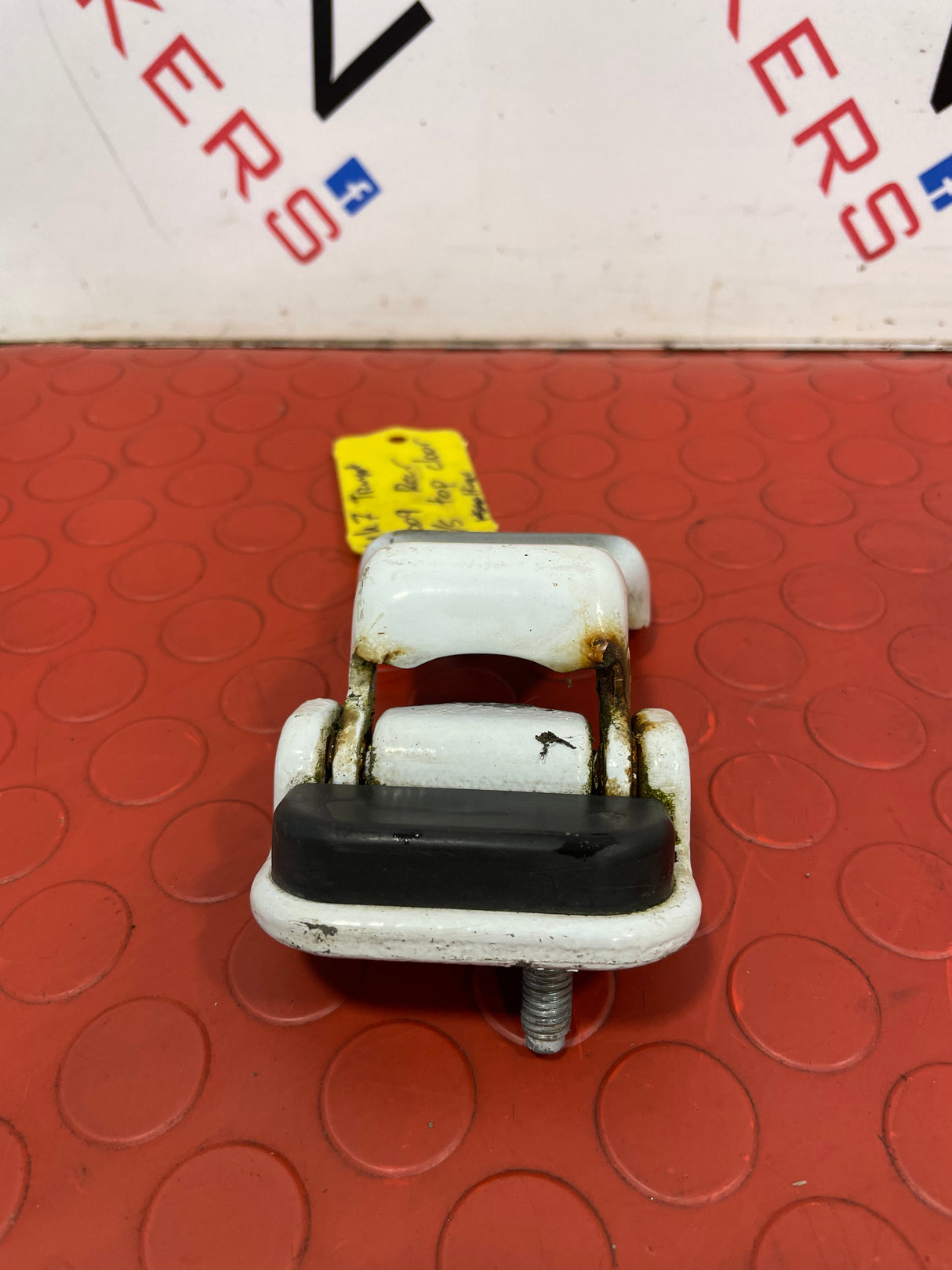 Ford Transit REAR BACK DOOR TOP HINGE PASSENGERS SIDE mk7 2007-2013 P/N 1752702