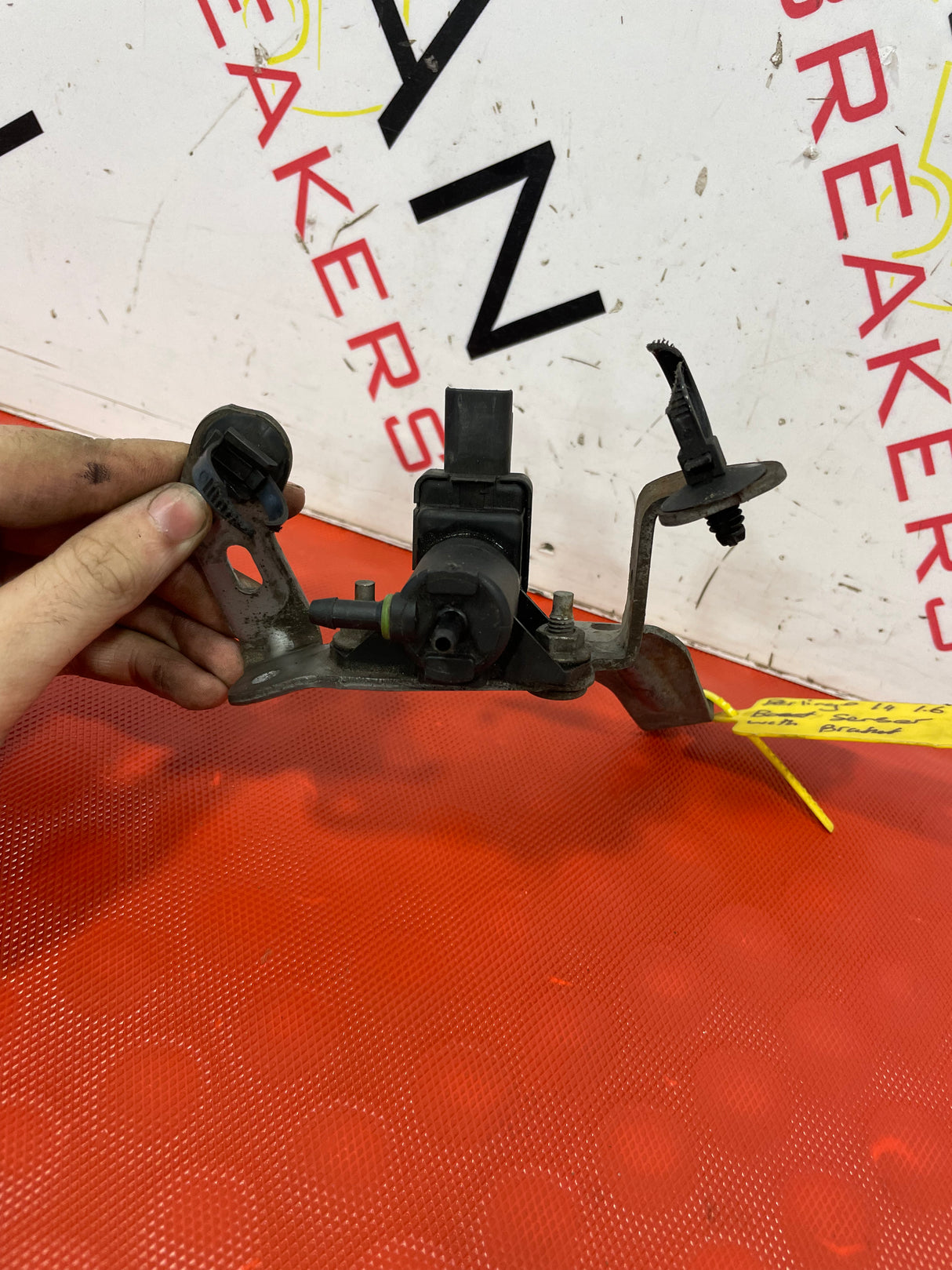 Peugeot Partner Citroen Berlingo BOOST SENSOR WITH BRACKET 1.6 2014 P/N 9688124580