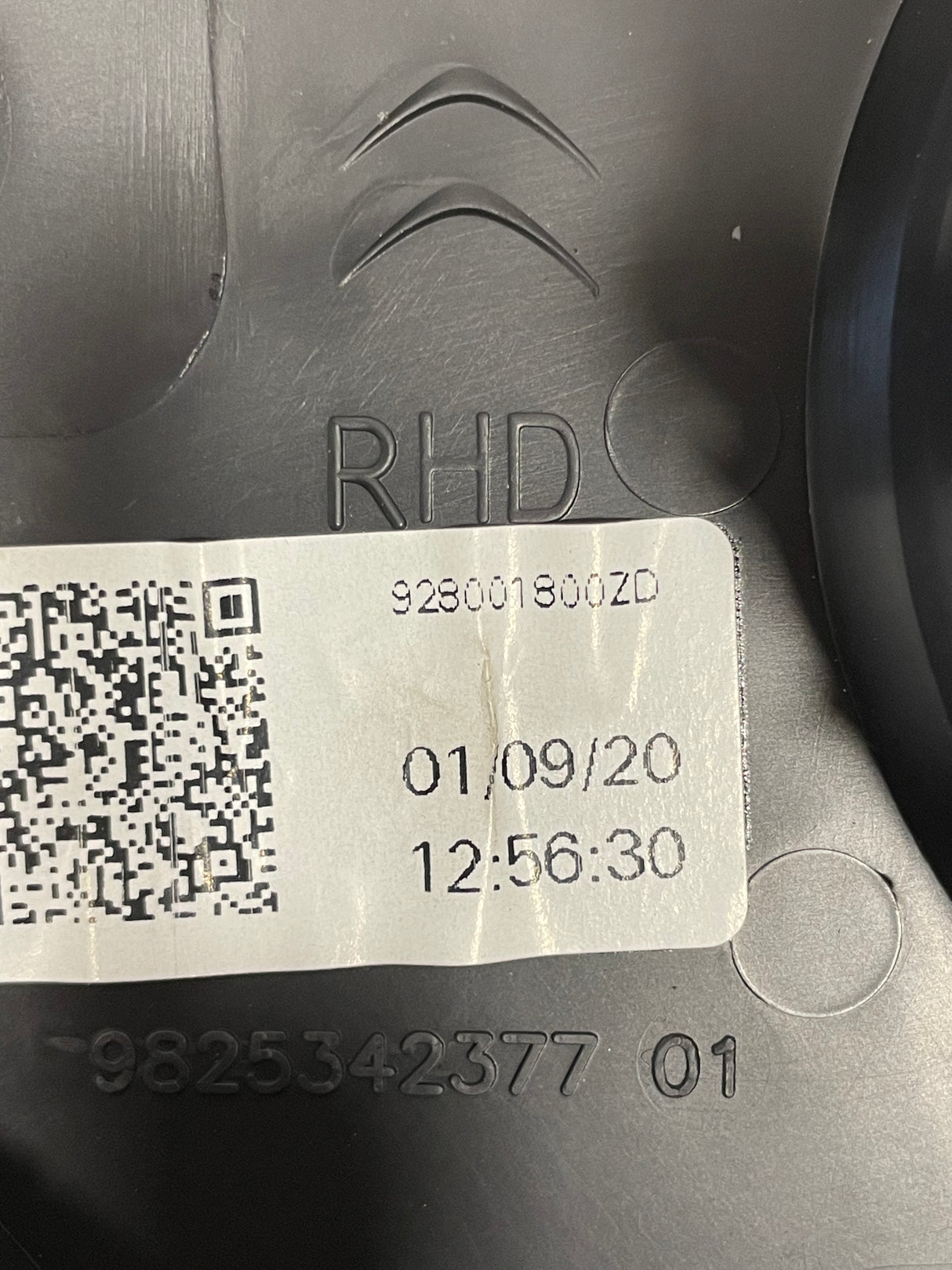 Citroen Berlingo/Peugeot Partner/Toyota Proace City/Vauxhall Combo AUTOMATIC GEAR SHIFT SELECTOR WITH HANDBRAKE BUTTON AND SURROUND 2019-2024 P/N 98093147ZD