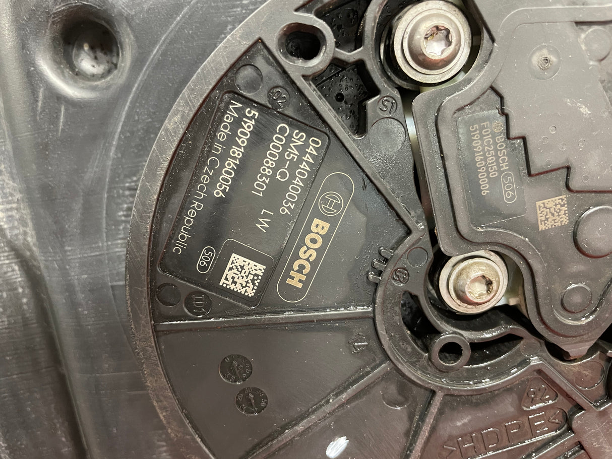 Saic Maxus Deliver 9 ADBLUE TANK WITH PUMP (4 Pin and 5 Pin plug) 2.0 TD 2021 P/N C00079649 / C00088301