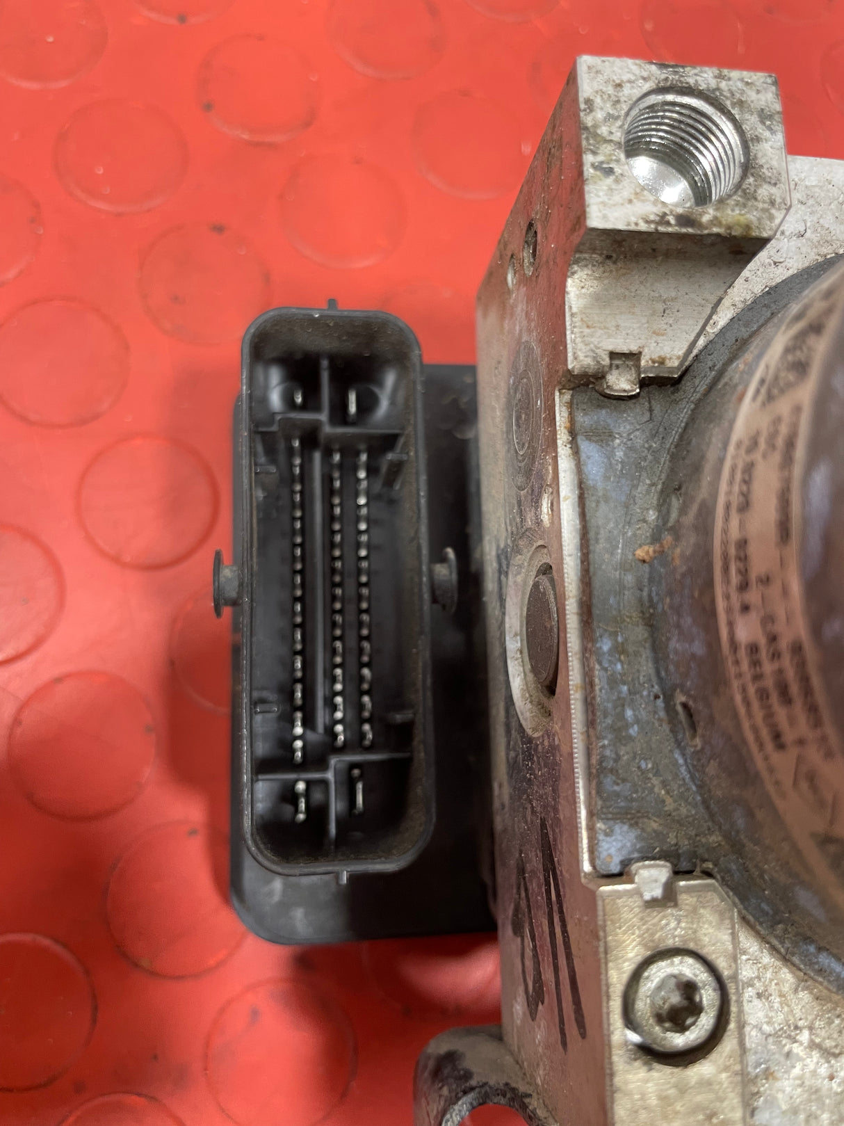 Renault Traffic ABS PUMP AND CONTROL MODULE 1.6 2014-2019 P/N 93868515