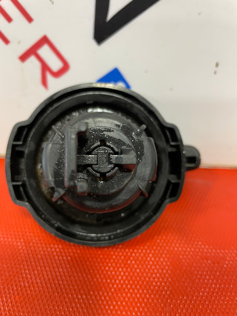 Citroen Berlingo/Peugeot Partner LOCKING FUEL CAP AND KEY 2008-2018 P/N 1508H7