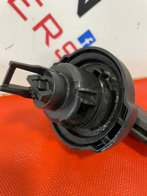 Citroen Berlingo/Peugeot Partner LOCKING FUEL CAP AND KEY 2008-2018 P/N 1508H7