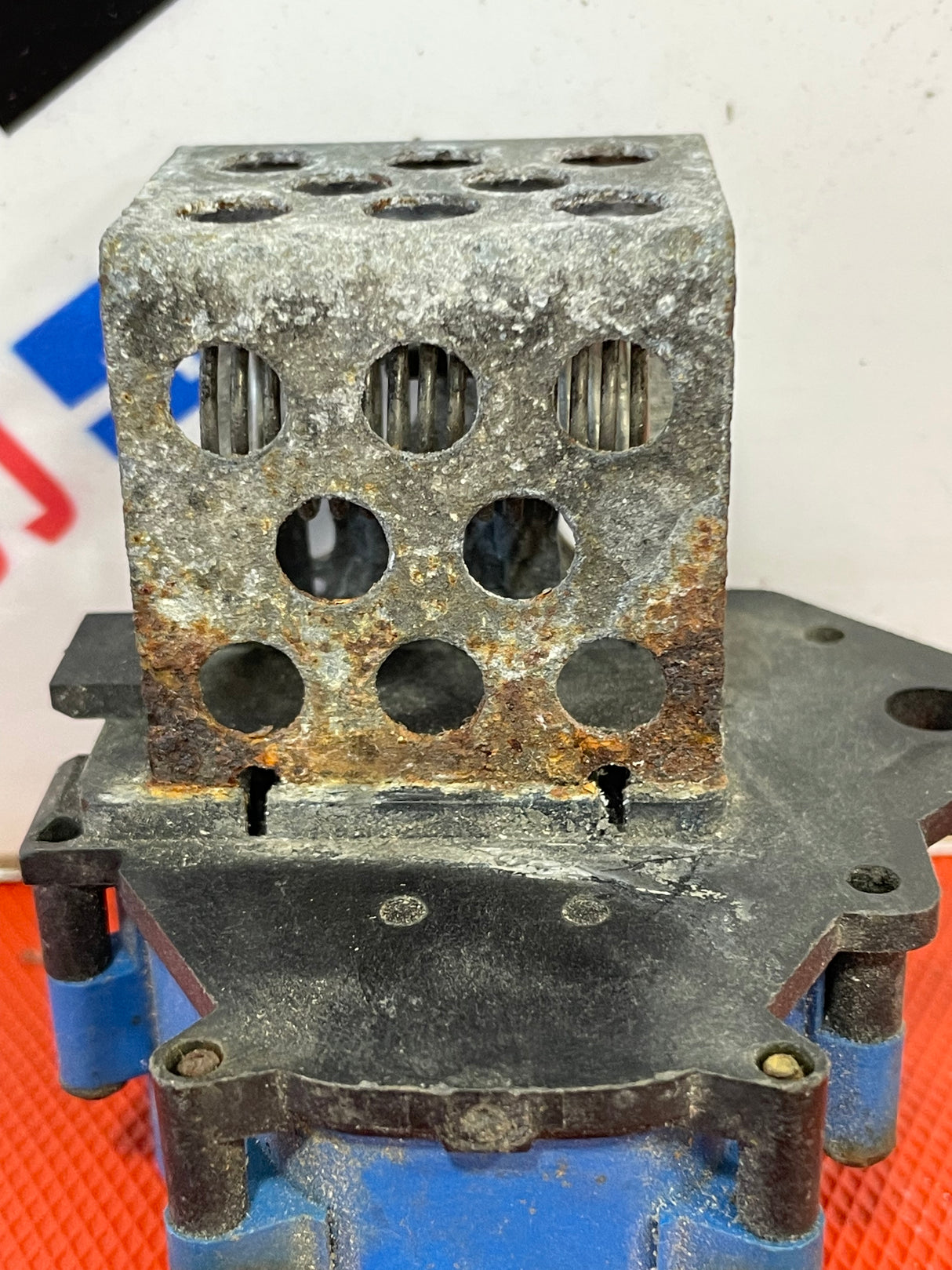 Citroen Berlingo/Peugeot Partner HEATER FAN RESISTOR 1.6HDI 2008-2018 P/N 9862240180