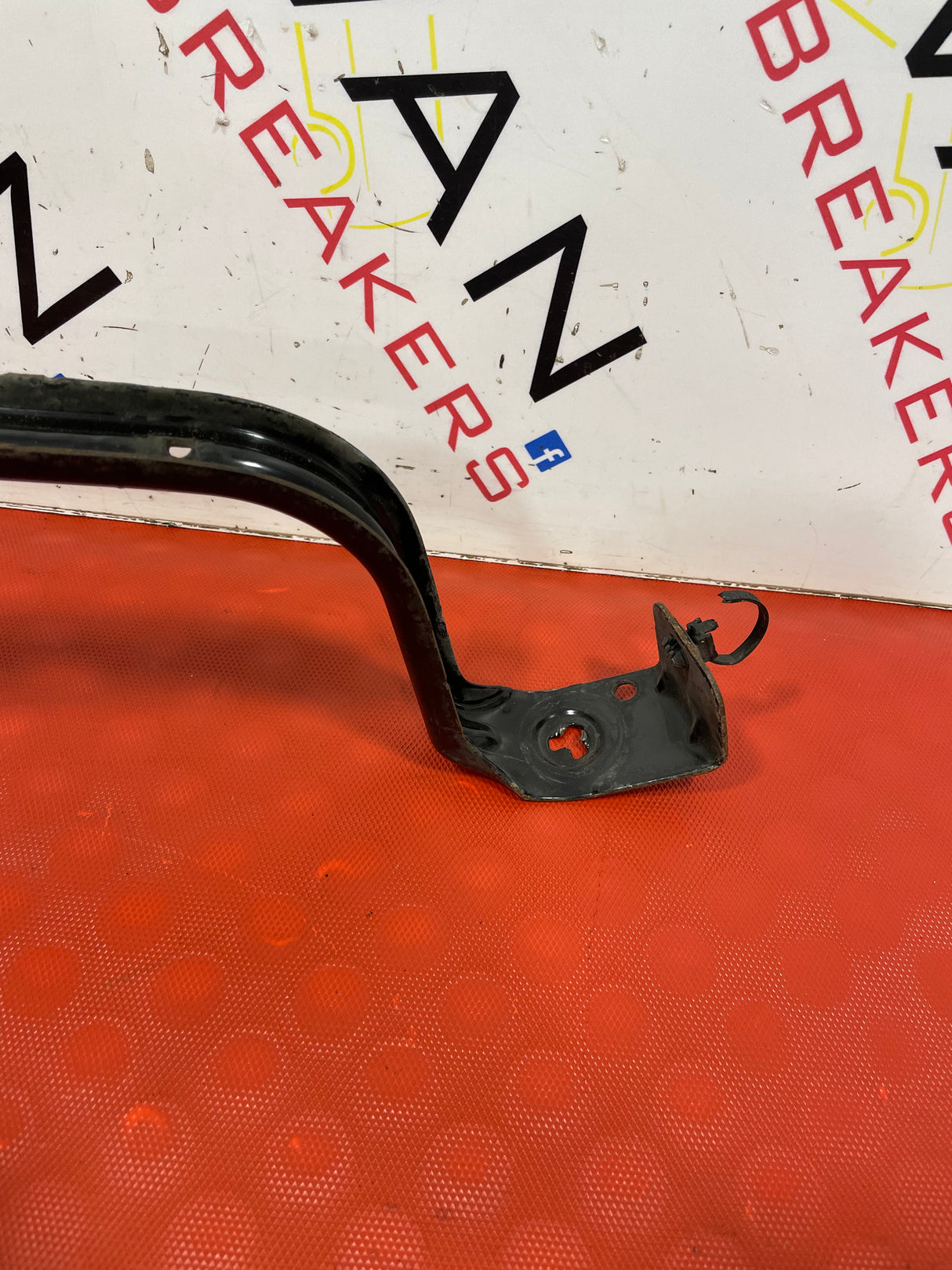 Peugeot Expert/Citroen Dispatch FUEL TANK STRAP 2017-2024 P/N 9813784180