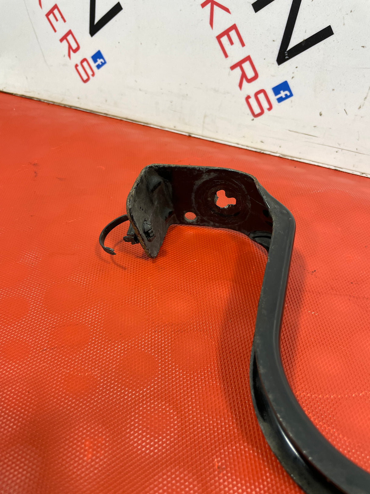 Peugeot Expert/Citroen Dispatch FUEL TANK STRAP 2017-2024 P/N 9813784180