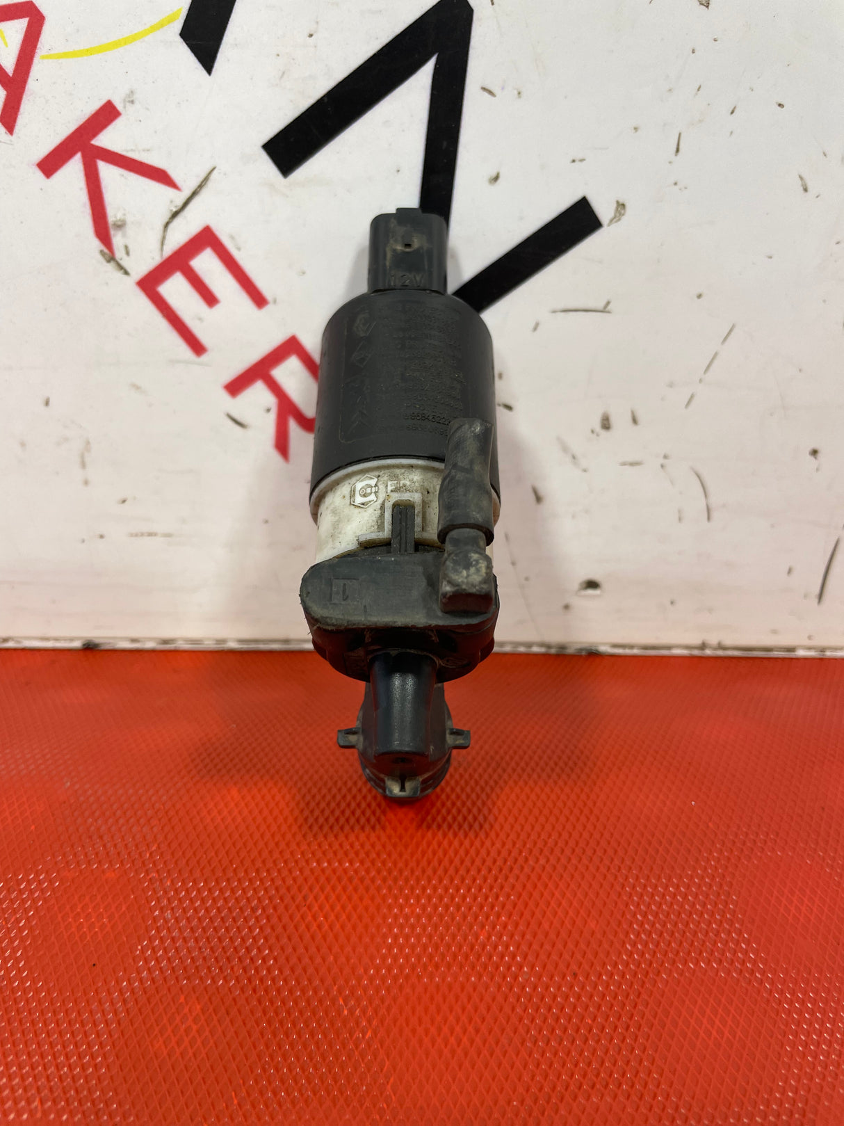 Peugeot Partner Citroen Berlingo WINDSCREEN WASHER PUMP P/N 9684522380