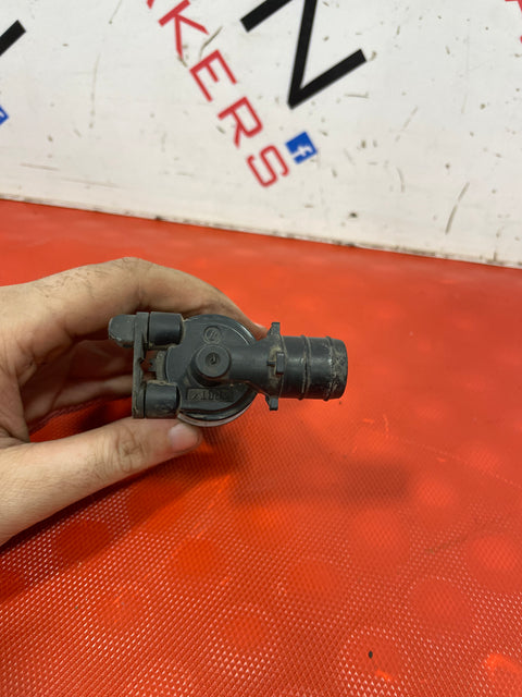 Peugeot Partner Citroen Berlingo WINDSCREEN WASHER PUMP P/N 9684522380