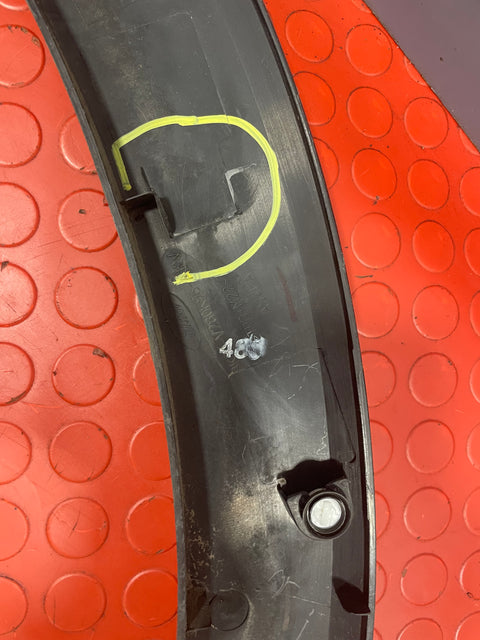 Ford Transit MK8 WHEEL ARCH / SPAT 350 2.0 2016-2024 P/N BK31-V280K96 AHW (broken clips see photo)