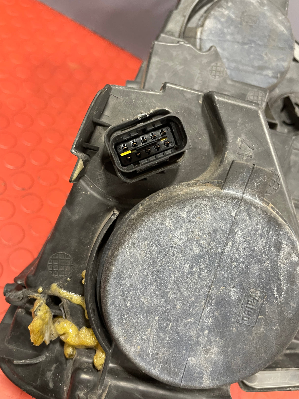 Citroen Berlingo HEADLIGHT ASSEMBLY Passenger's Side DAMAGED MOUNT - SEE PICS 2019-2024 P/N 9816824180