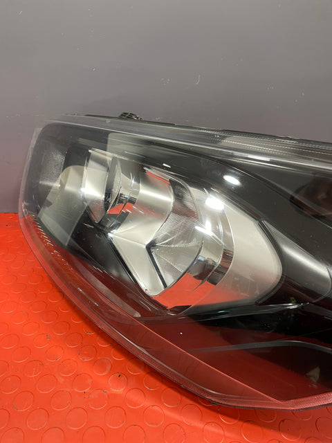 Ford Transit Custom Front Passenger Near Side LEFT HEADLIGHT 2019-2023 P/N JK2113W030AJ (damage/repaired)
