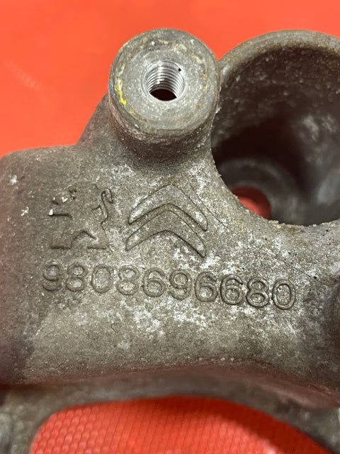 Peugeot Partner Vauxhall Vivaro Citroen Berlingo ALTERNATOR BRACKET 1.5 2020 P/N 9808696680