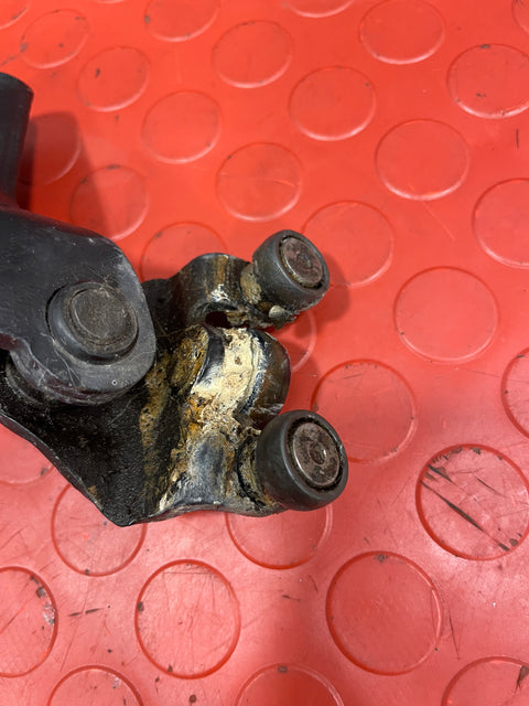 Ford Transit Mk6/7 PASSENGER SIDE SLIDING DOOR TOP ROLLER P/N YC15V25028AF