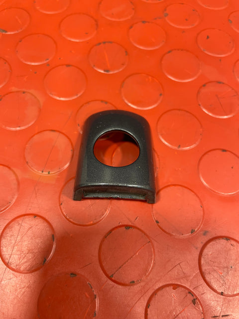 Citroen Berlingo DOOR HANDLE END CAP P/N 849225IND01