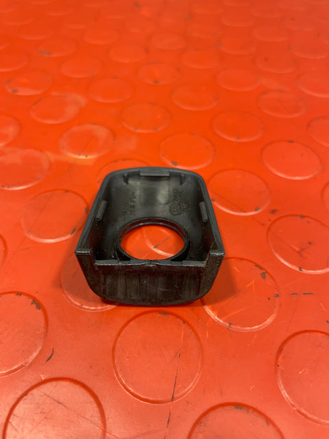 Citroen Berlingo DOOR HANDLE END CAP P/N 849225IND01