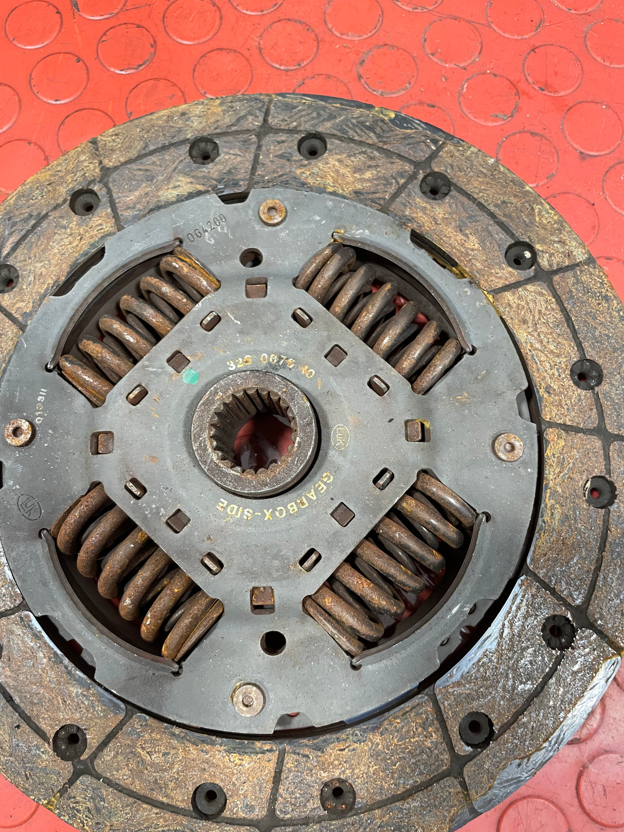 Citroen Relay/Peugeot Boxer/Fiat Ducato CLUTCH KIT PRESSURE PLATE & CLUTCH LINING 2.0 2008-2019 P/N126006510