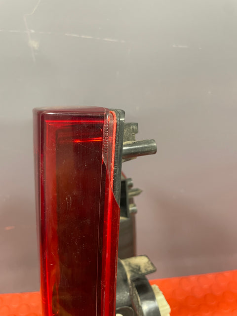 Vauxhall Vivaro/Renault Trafic TAIL LIGHT REAR LEFT SIDE 1.6CDTI 2016 P/N 265556737R (repaired/damage)