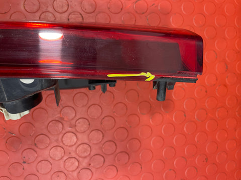 Vauxhall Vivaro/Renault Trafic TAIL LIGHT REAR LEFT SIDE 1.6CDTI 2016 P/N 265556737R (repaired/damage)