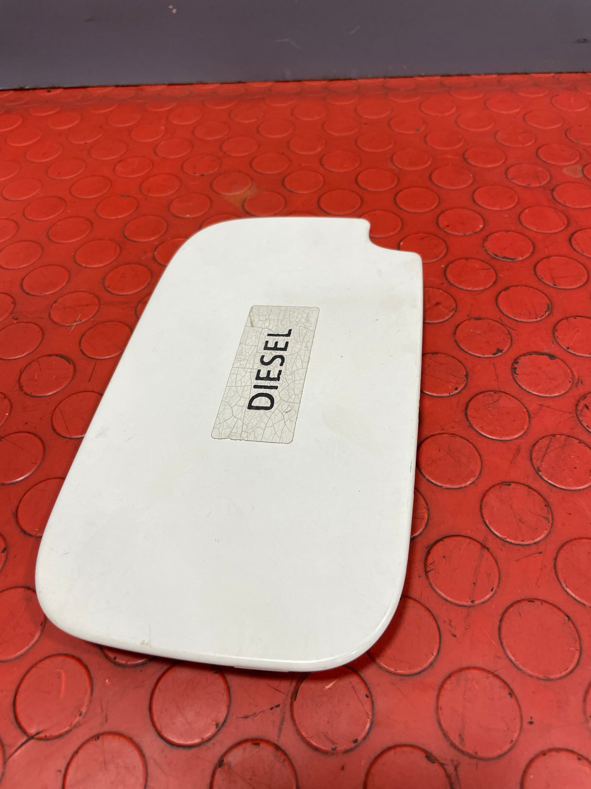 Citroen Berlingo/Peugeot Partner FUEL DOOR COVER/FUEL FILLER FLAP ( White/Diesel Sticker ) 2008-2018 P/N 9680449680 - 5