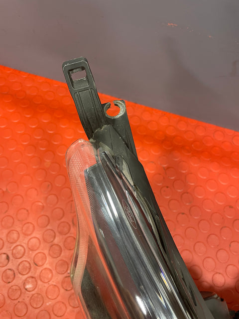 Ford Transit Custom HEADLIGHT DRIVER SIDE RH (REPAIRED) 2013-2018 P/N BK2113W029AJ