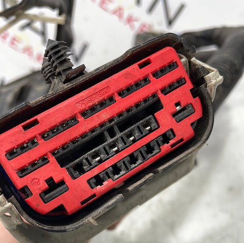 Ford Transit ENGINE BAY FUSE BOX WITH WIRING AND BRACKET 2.0tdci P/N GK3T9K499FBC