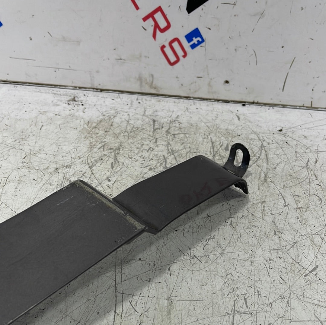 Renault Trafic/ Vauxhall Vivaro LEFT N/S SLIDING DOOR GUIDE RAIL COVER GREY 2014-2019 P/N 93867614