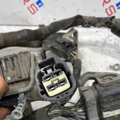 Ford Transit ENGINE BAY FUSE BOX WITH WIRING AND BRACKET 2.0tdci P/N GK3T9K499FBC