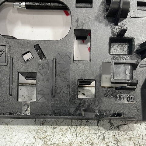 Citroen Berlingo/Peugeot Partner/Vauxhall Combo/Toyota Proace City JACK TOOLS MOULD P/N 9820292980