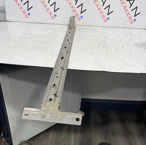 Renault Trafic/ Vauxhall Vivaro LEFT N/S SLIDING DOOR GUIDE RAIL COVER GREY 2014-2019 P/N 93867614