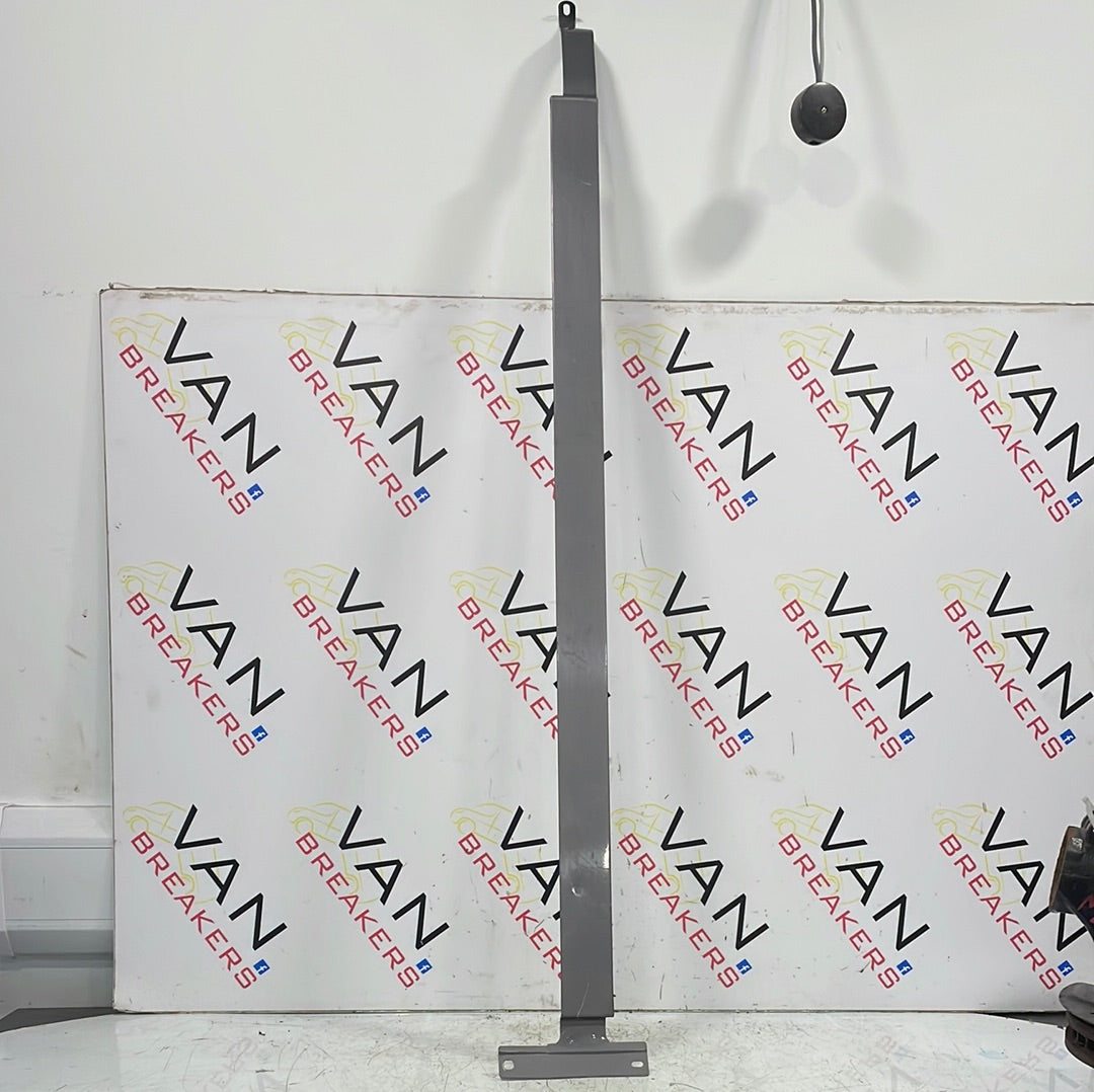 Renault Trafic/ Vauxhall Vivaro LEFT N/S SLIDING DOOR GUIDE RAIL COVER GREY 2014-2019 P/N 93867614