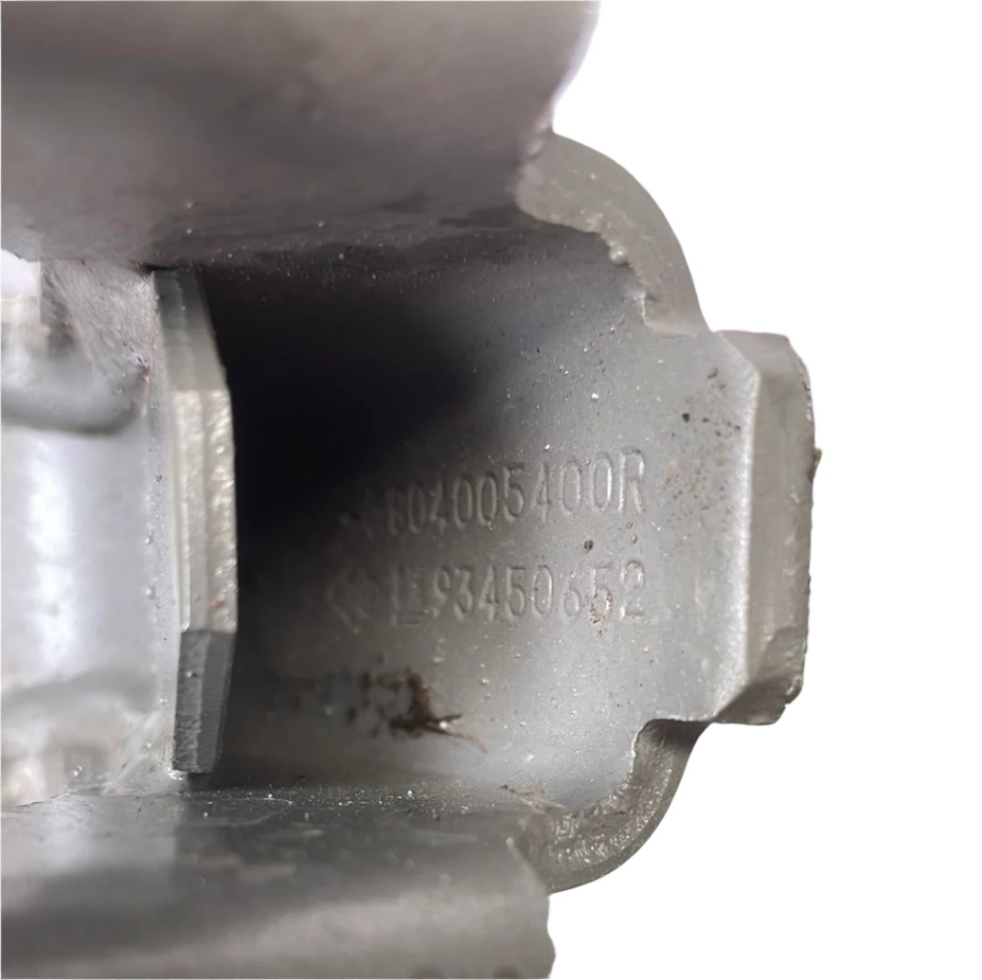 2017 Renault Trafic Front door hinge 2017 Renault Trafic Front door hinge