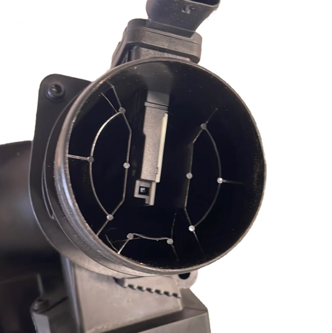 Volkswagen Golf Mk7 AIRBOX AND MAF SENSOR 1.6TDI 2012-2020 P/N 5Q0129601AG