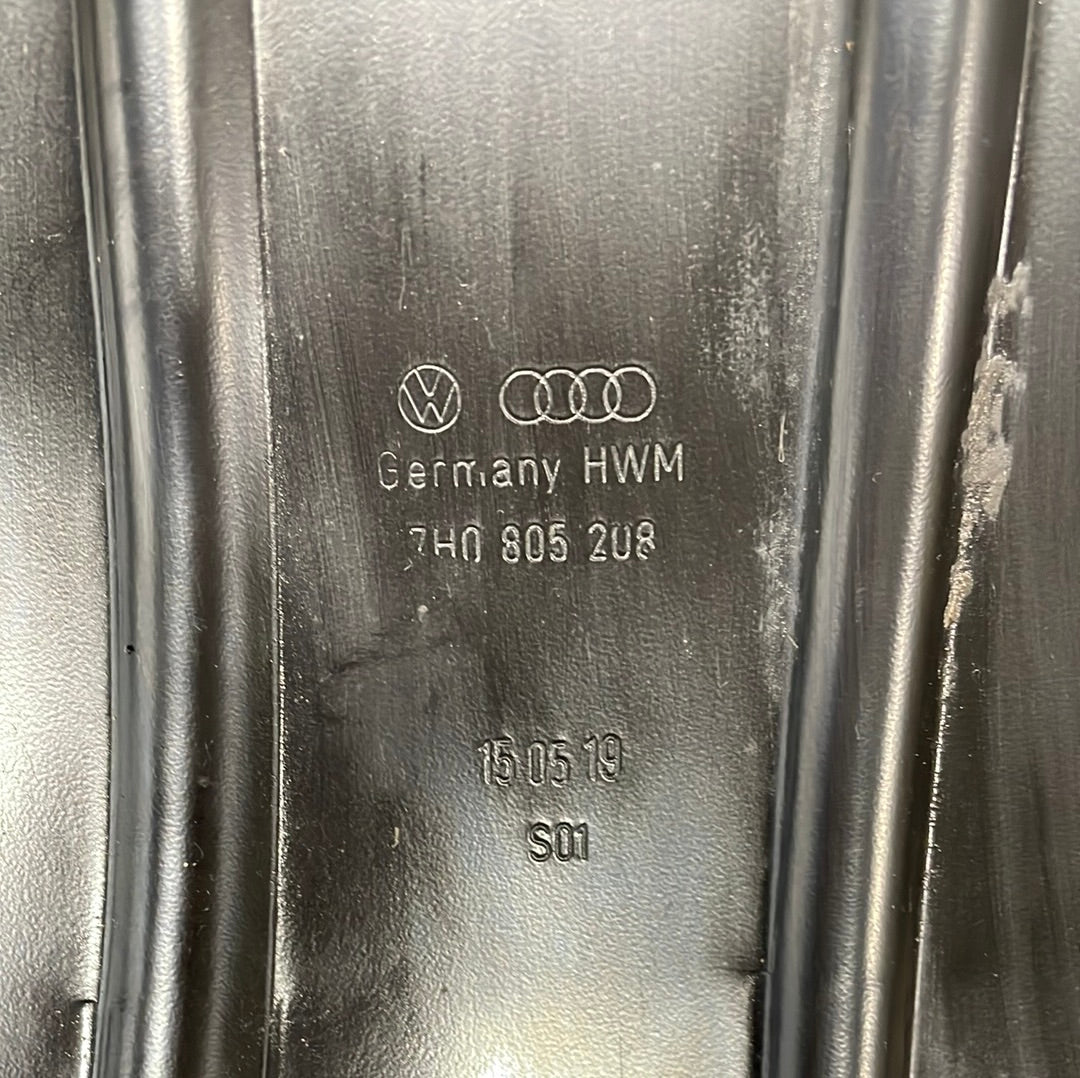 2019 Volkswagen Transporter T6 bulkhead plate