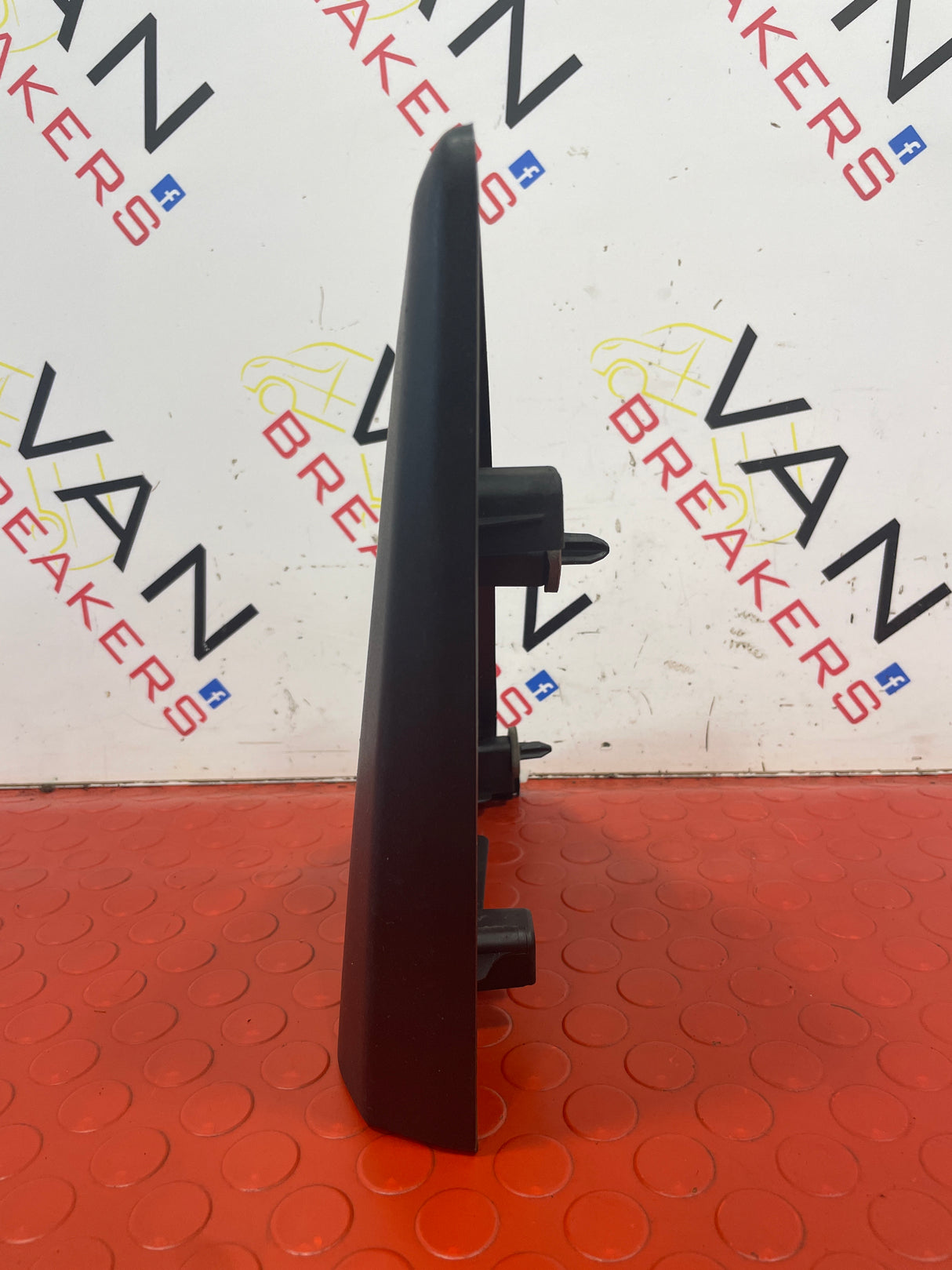 Ford Transit 350 Mk8 DRIVERS SIDE DOOR MIRROR TRIANGLE P/N BK31V16004AE