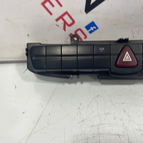 Volkswagen Crafter HAZARD LIGHT SWITCHES 2014 P/N 9065453507