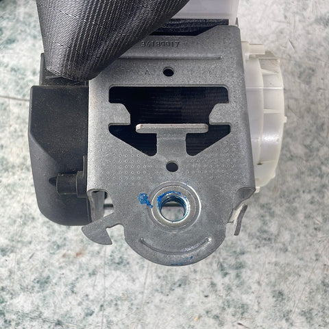 Renault Trafic/Vauxhall vivaro PASSENGER SIDE FRONT  SEATBELT 2015 P/N 34144151C