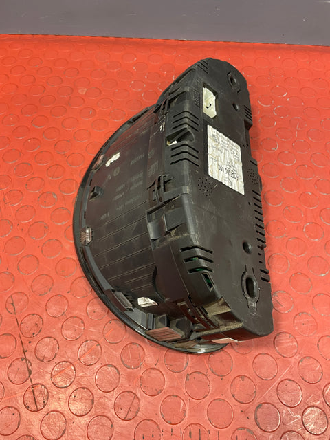 Volkswagen Crafter INSTRUMENT CLUSTER SPEEDOMETER 2006-2016 (CRACKED GLASS) P/N A9069006502