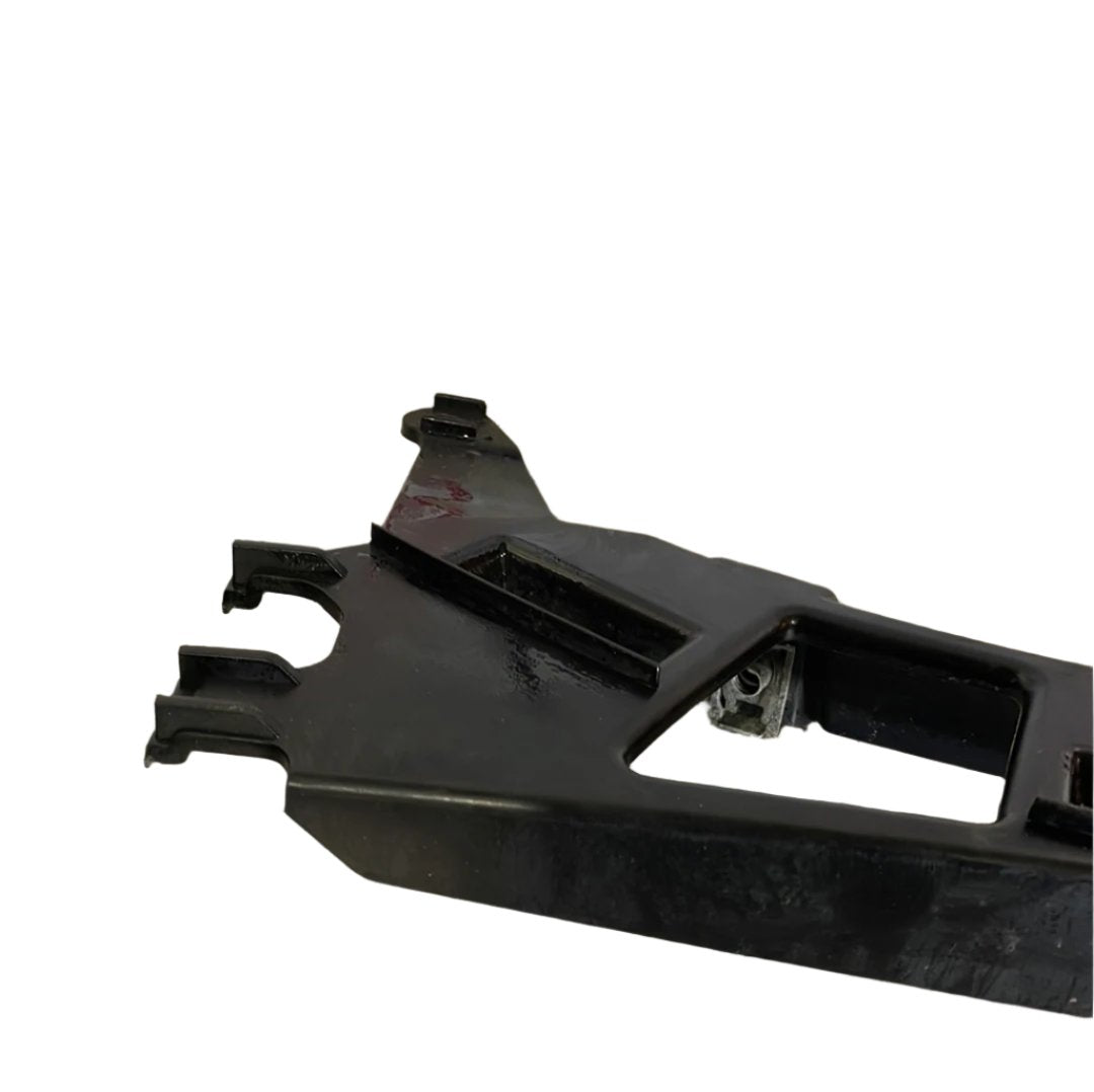 Citroen Berlingo/Peugeot Partner/Vauxhall Combo/Toyota Proace City FRONT BUMPER/ARCH BRACKET Passenger Side 2018-2025 P/N 9816768880