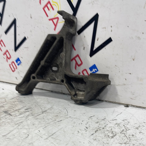 Renault Trafic/Vauxhall Vivaro ENGINE MOUNT BRACKET 2014/2019 P/N 244834609R