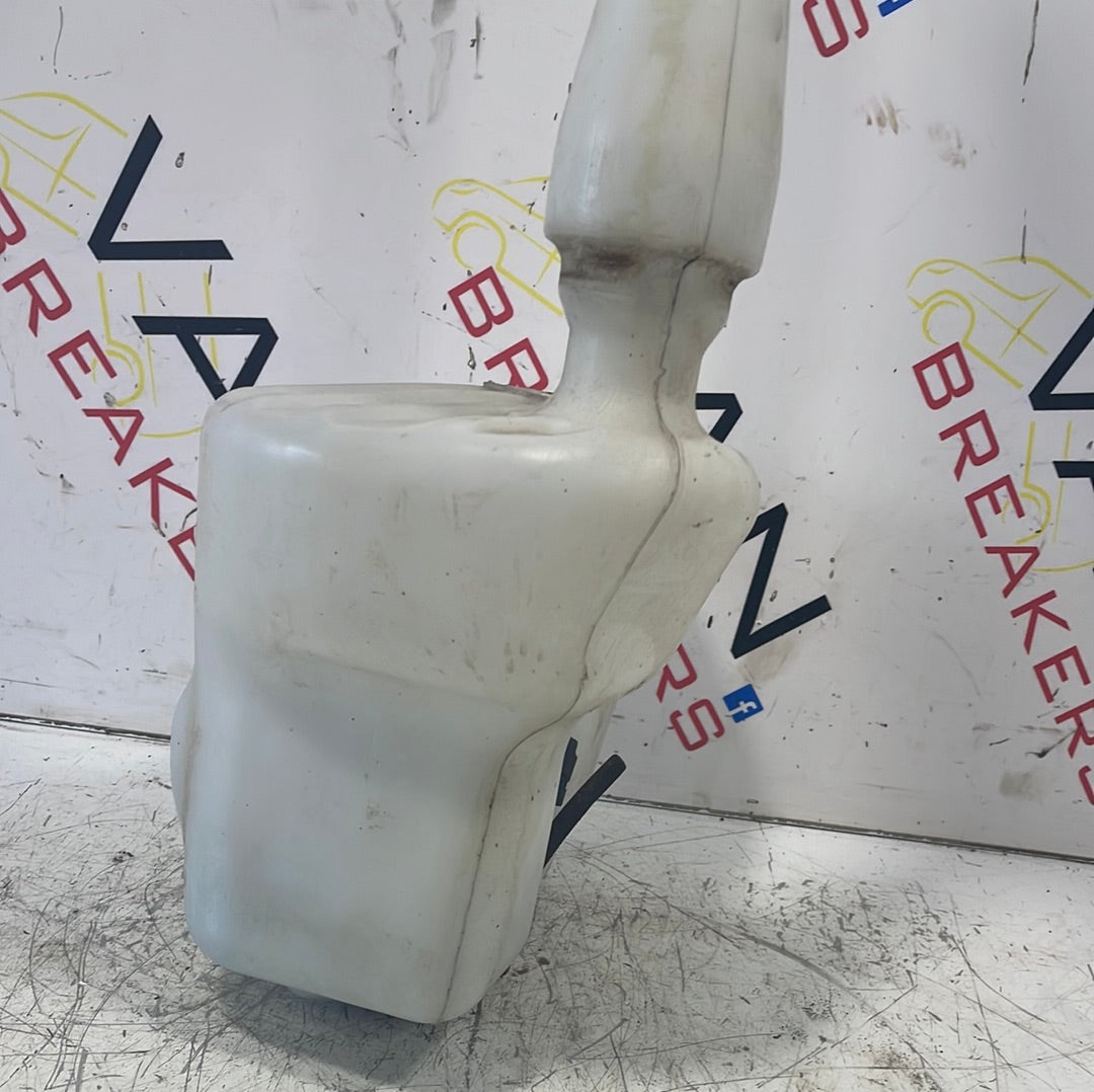 Renault Master WASHER FLUID BOTTLE (WITH PUMP)  2010-2018 P/N 2891000023R