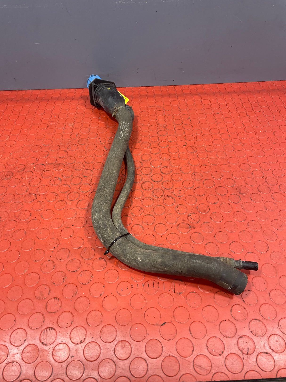 Renault Trafic/Vauxhall Vivaro ADBLUE TANK FILLER PIPE 2015-2019 MK3 1.6 P/N 93458613
