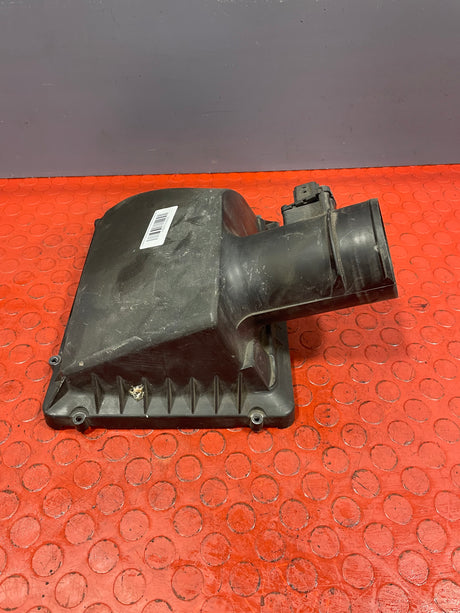 Renault Trafic/Vauxhall Vivaro/Nissan NV300 AIR BOX LID AND MAF SENSOR 1.6 2014-2019 P/N H8201333223