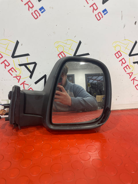 Citroen Berlingo/Peugeot Partner 2008-2018 DRIVERS SIDE VIEW MIRROR RIGHT SIDE (DAMAGED)  P/N 232636104-d4