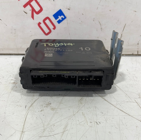 Toyota Hilux FOUR WHEEL DRIVE CONTROL UNIT 2020 P/N 8953371102