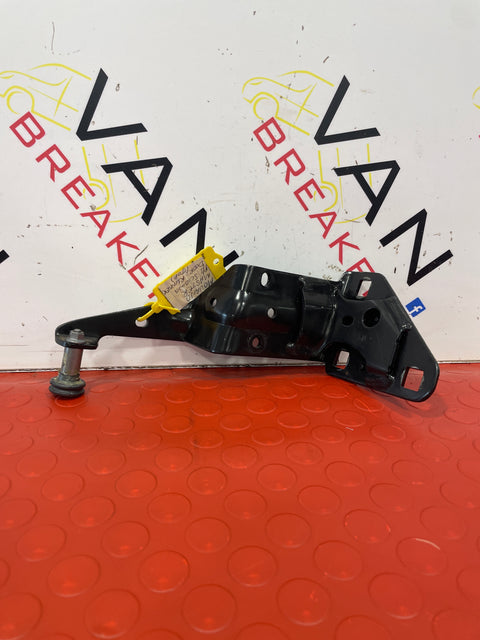 Renault Master/Vauxhall Movano Mk3 TOP LEFT SLIDING DOOR ROLLER BRACKET   P/N 777950673R