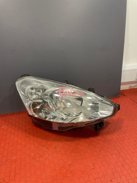 Peugeot Partner HEADLIGHT RIGHT DRIVERS SIDE  2012-2015 P/N 9677202180
