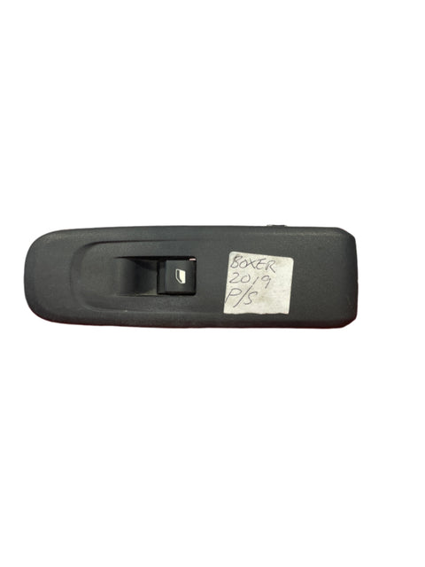 Citroen Berlingo/Peugeot Partner/Toyota Proace City/Vauxhall Combo PASSENGER SIDE FRONT WINDOW SWITCH 2019-2023 P/N 9816791877