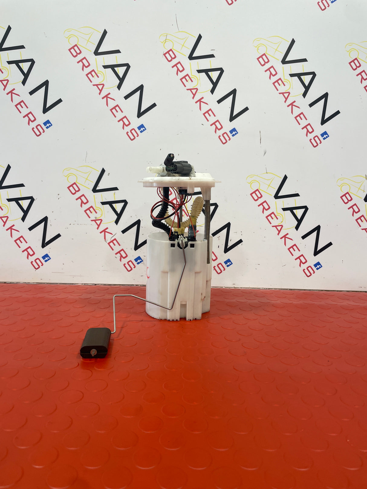 Renault Trafic/Vauxhall Vivaro/Nissan NV300 1.6 DCi FUEL SENDER PUMP  2014-2019 P/N 172021036R