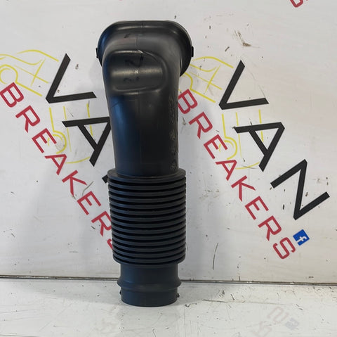 Ford Transit Custom AIR INTAKE PIPE 2.2 2013/2018 P/N BK219A675CE